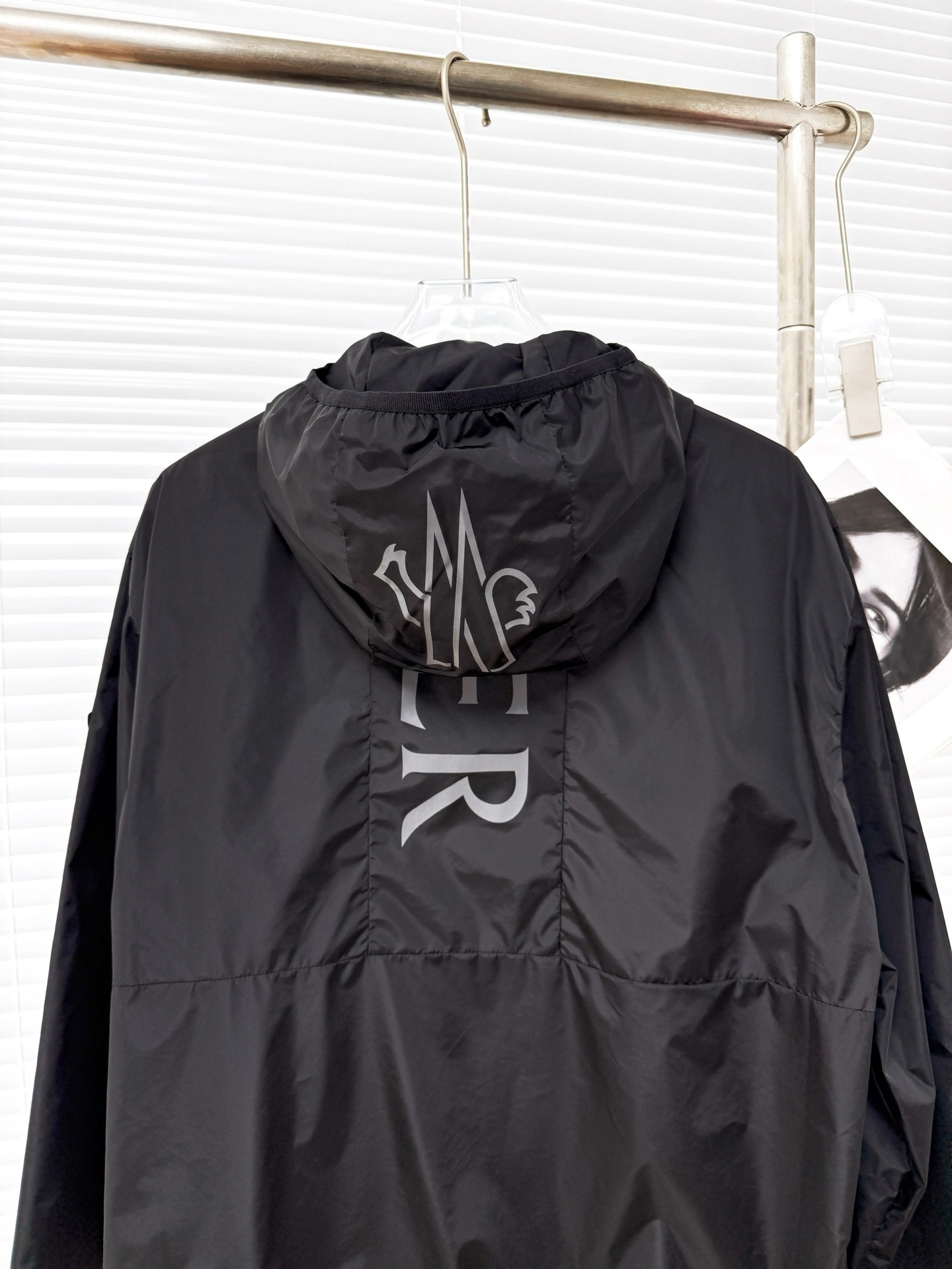 wg.luxury- 7o9385r item:E-F409G2642